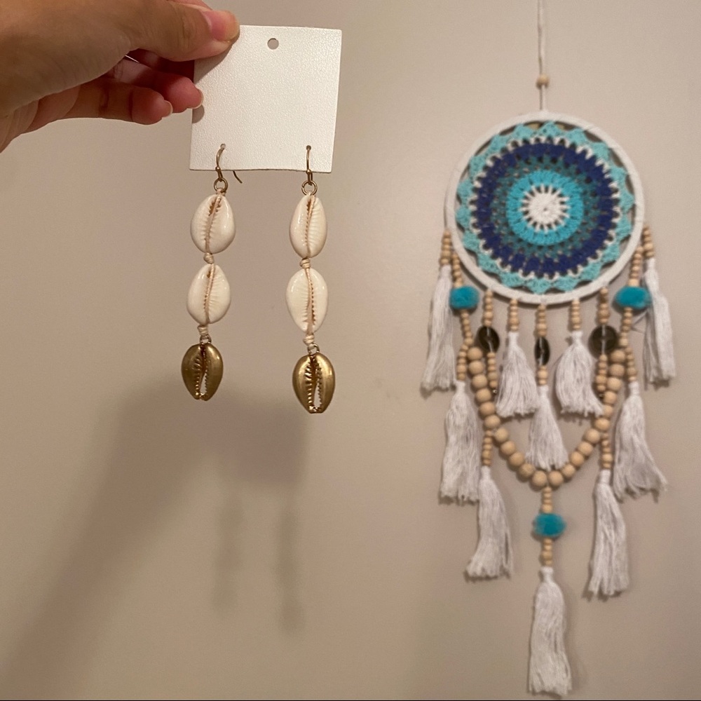 Free People Earrings - Picture 3 of 3